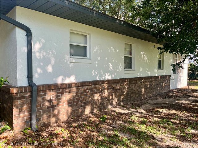 2527 Davis Circle, Sebring, FL 33870