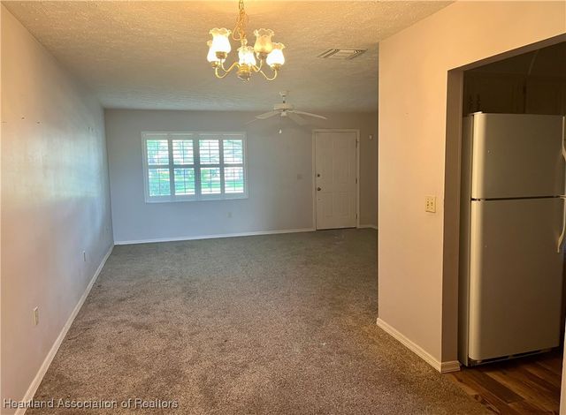 2527 Davis Circle, Sebring, FL 33870