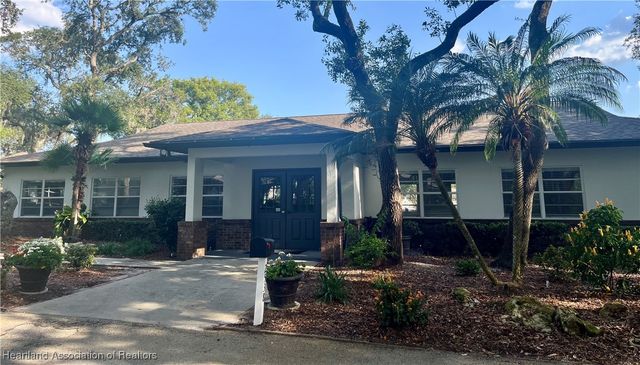 2527 Davis Circle, Sebring, FL 33870