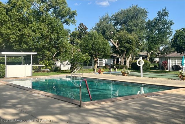 2527 Davis Circle, Sebring, FL 33870
