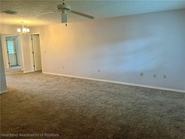 2527 Davis Circle, Sebring, FL 33870