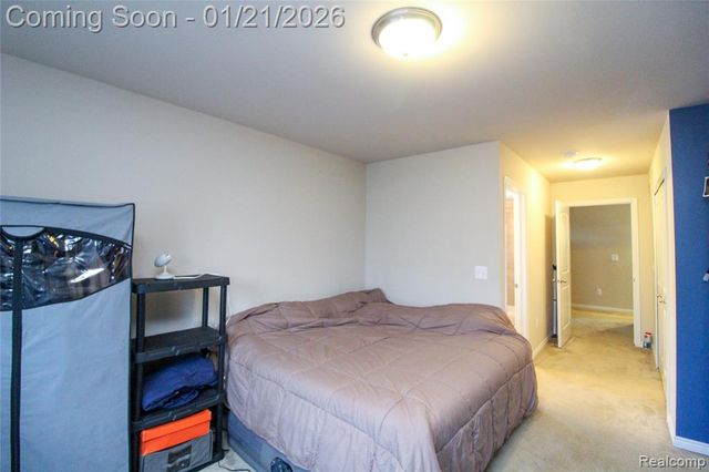 30475 Berghway Trail, Warren, MI 48092