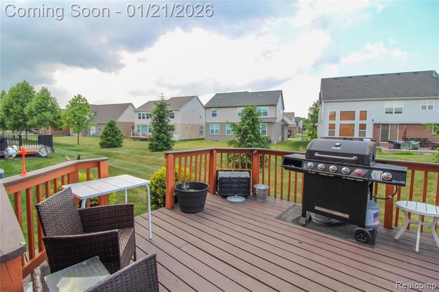 30475 Berghway Trail, Warren, MI 48092