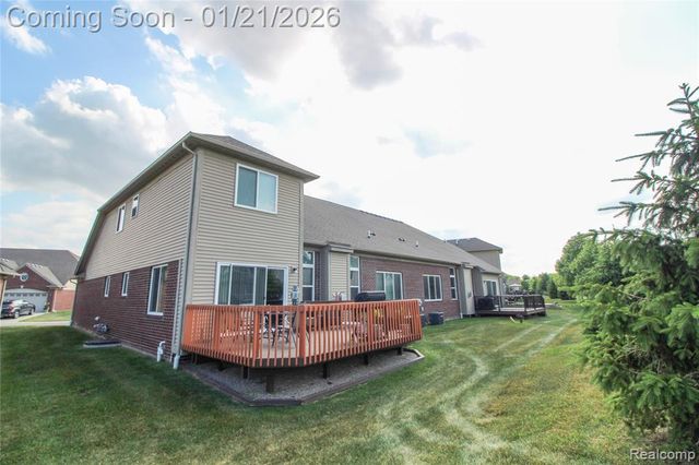 30475 Berghway Trail, Warren, MI 48092
