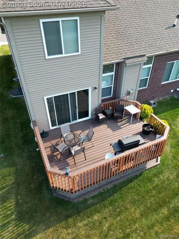 30475 Berghway Trail, Warren, MI 48092