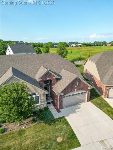 30475 Berghway Trail, Warren, MI 48092