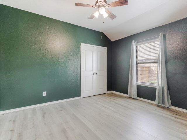 216 Wolf Drive, Forney, TX 75126