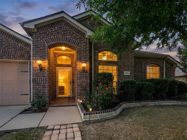 216 Wolf Drive, Forney, TX 75126