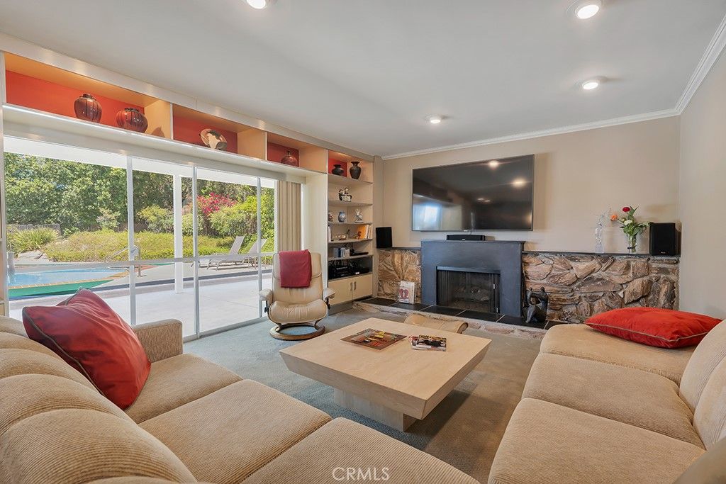 22445 Dardenne, Calabasas, CA 91302 — photo 5