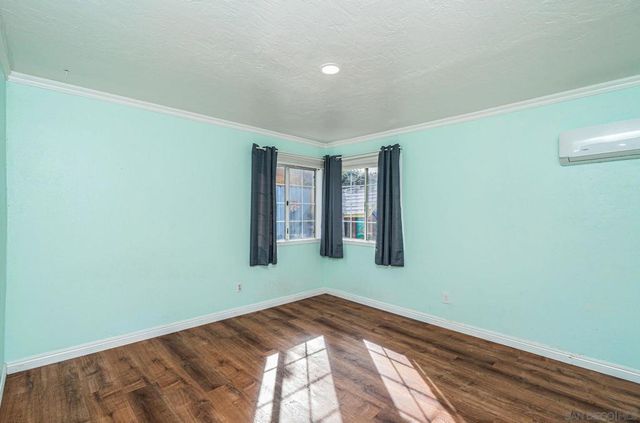 2559 Tuberose St, San Diego, CA 92105