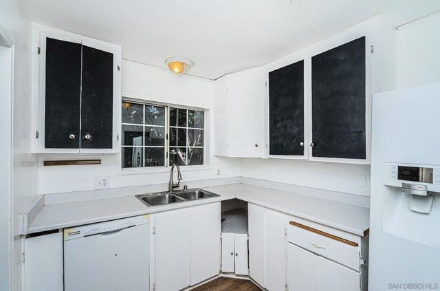 2559 Tuberose St, San Diego, CA 92105