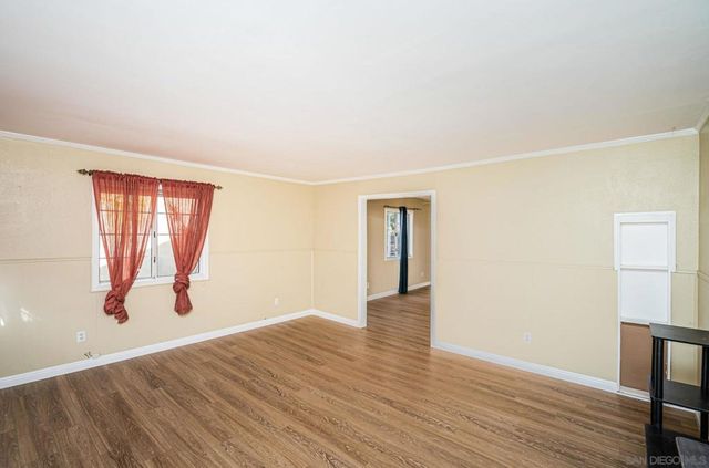 2559 Tuberose St, San Diego, CA 92105