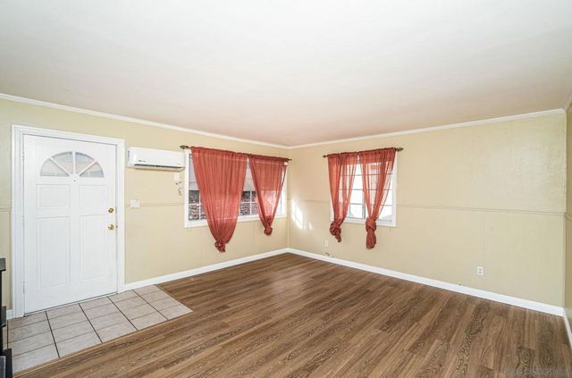 2559 Tuberose St, San Diego, CA 92105