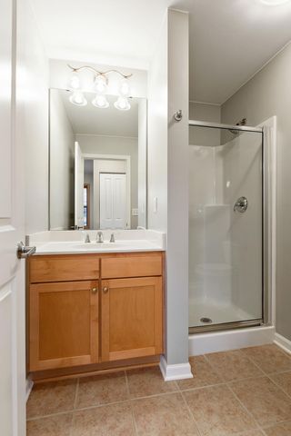 737 Victoria Street S, Saint Paul, MN 55102