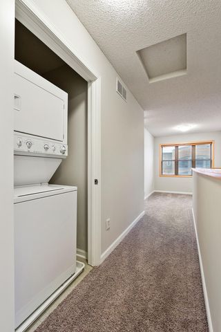 737 Victoria Street S, Saint Paul, MN 55102