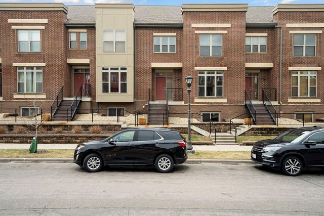 737 Victoria Street S, Saint Paul, MN 55102