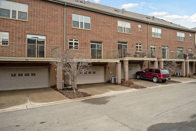 737 Victoria Street S, Saint Paul, MN 55102