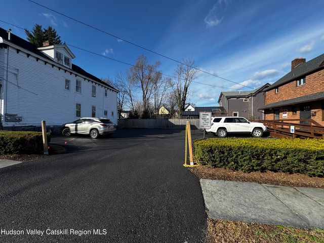 70 Maiden Lane 2nd Floor, Kingston, NY 12401