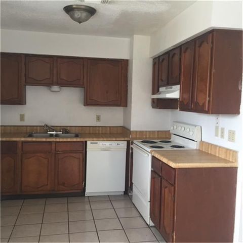 3402 Knotty Oaks Trail, Houston, TX 77045