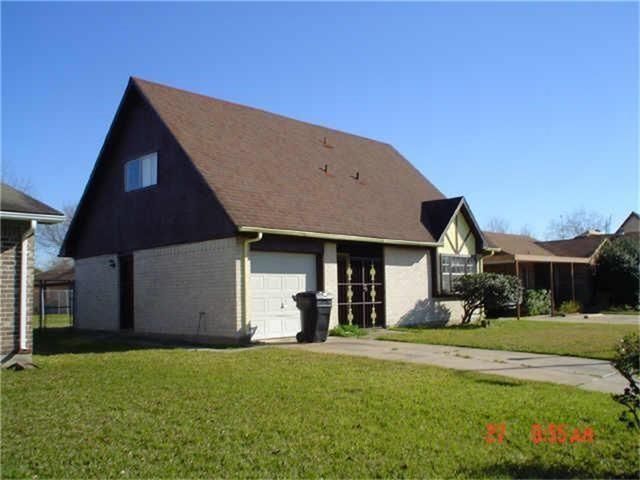 3402 Knotty Oaks Trail, Houston, TX 77045