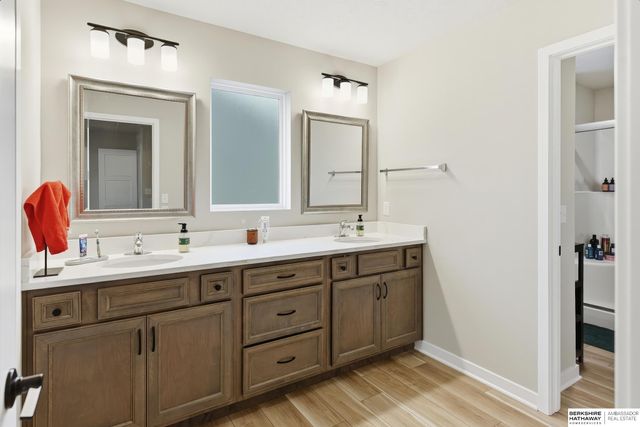 6615 N HWS Cleveland Boulevard, Omaha, NE 68116