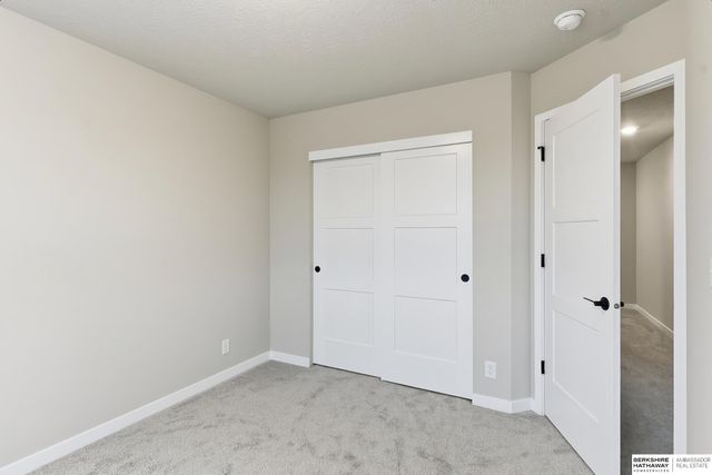 6615 N HWS Cleveland Boulevard, Omaha, NE 68116