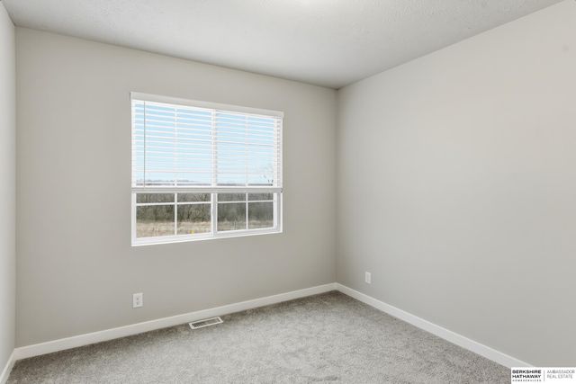 6615 N HWS Cleveland Boulevard, Omaha, NE 68116