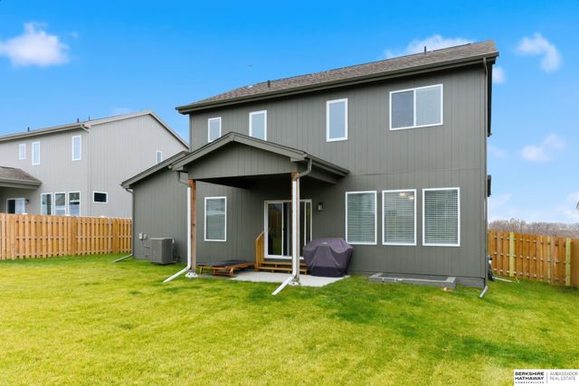 6615 N HWS Cleveland Boulevard, Omaha, NE 68116