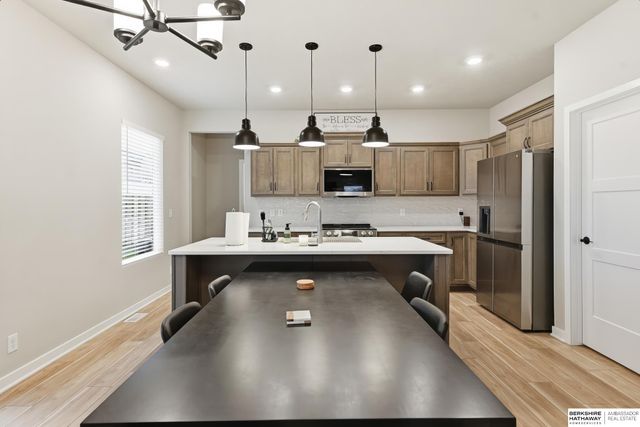 6615 N HWS Cleveland Boulevard, Omaha, NE 68116