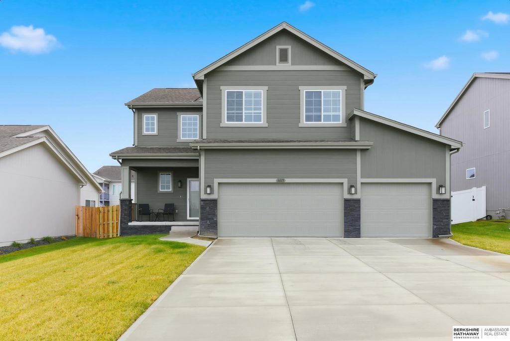 6615 N HWS Cleveland Boulevard, Omaha, NE 68116