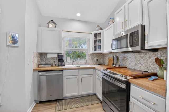 8446 Vía Serena, Boca Raton, FL 33433