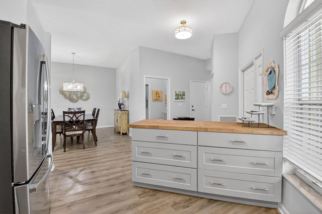 8446 Vía Serena, Boca Raton, FL 33433