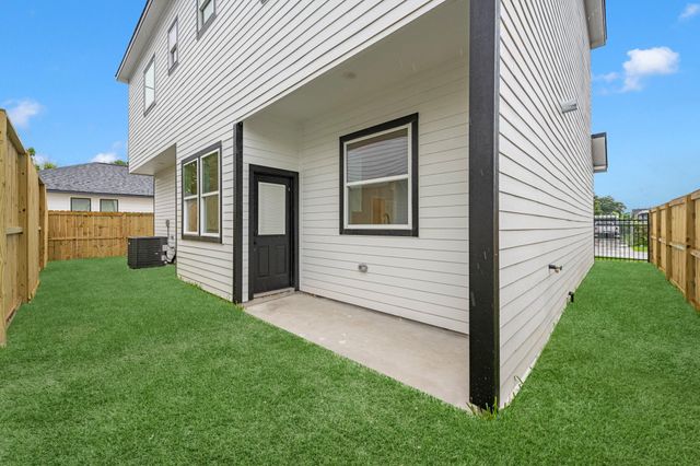 2348 Delafield Street, Houston, TX 77023