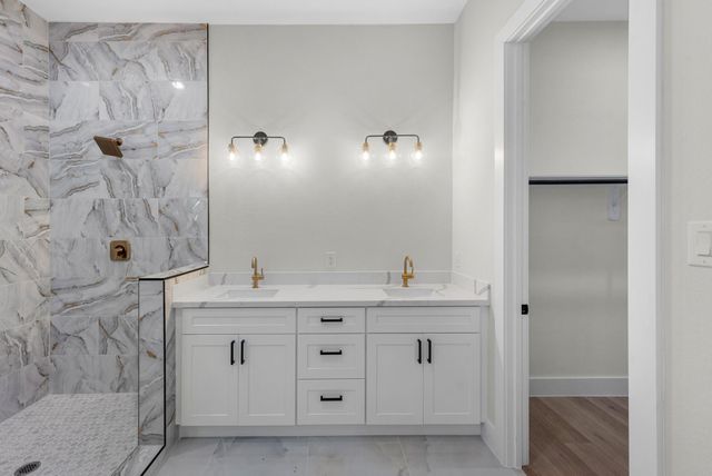 2348 Delafield Street, Houston, TX 77023