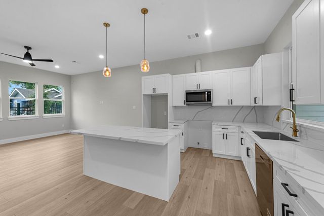 2348 Delafield Street, Houston, TX 77023