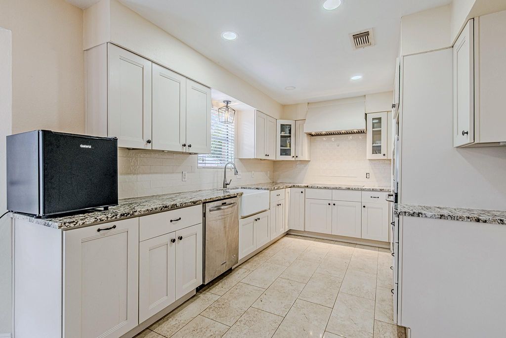 17811 Hawk Haven Lane, Spring, TX 77379