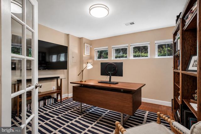 3308 KEMPER RD, Arlington, VA 22206