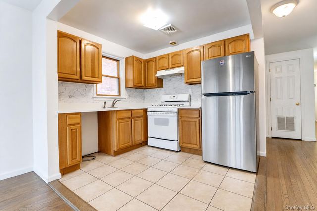 6107 Bleecker Street, Ridgewood, NY 11385