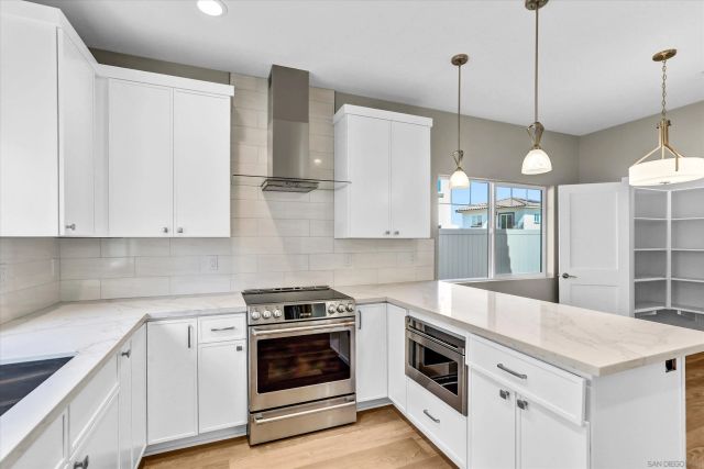 3900 Rojo Tierra Rd, La Mesa, CA 91941