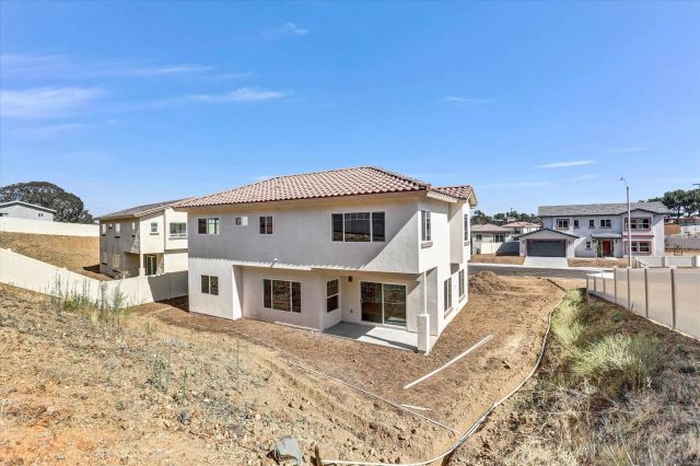 3900 Rojo Tierra Rd, La Mesa, CA 91941