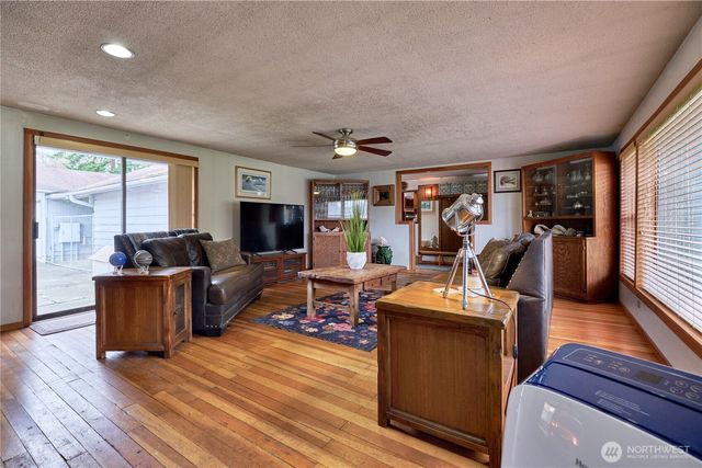 4064 Pipeline Road, Blaine, WA 98230