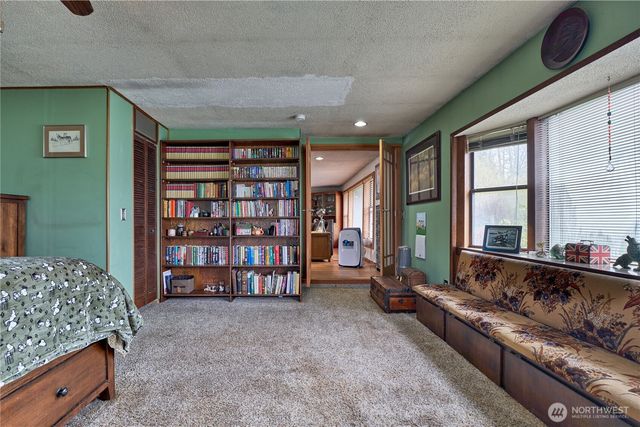 4064 Pipeline Road, Blaine, WA 98230