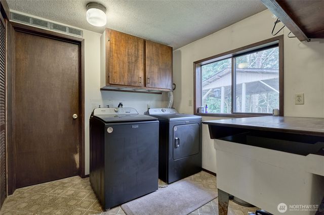 4064 Pipeline Road, Blaine, WA 98230