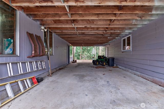 4064 Pipeline Road, Blaine, WA 98230