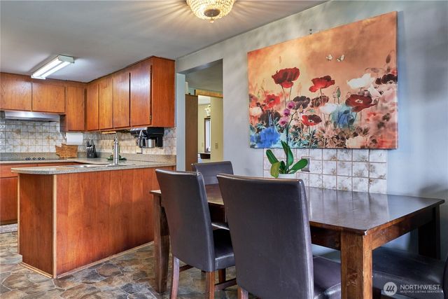 4064 Pipeline Road, Blaine, WA 98230