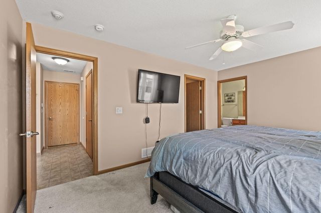 2211 HOLLY AVE, Columbia, MO 65202