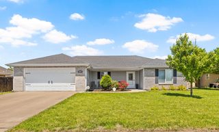 2211 HOLLY AVE, Columbia, MO 65202