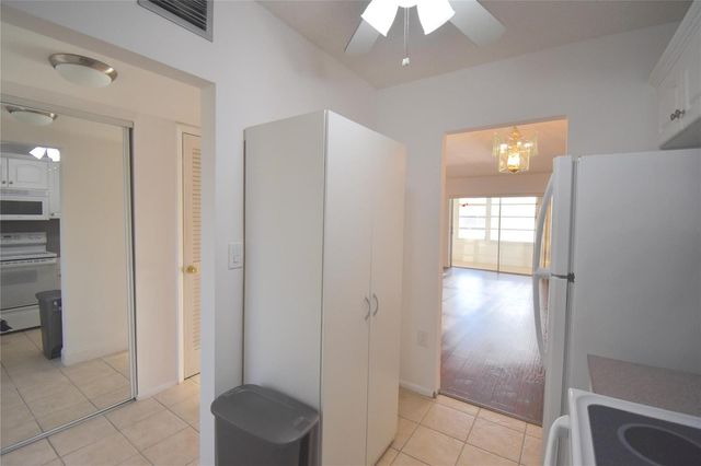 3051 Sunrise Lakes Drive 311, Sunrise, FL 33322