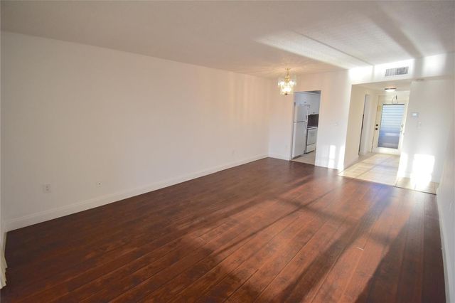 3051 Sunrise Lakes Drive 311, Sunrise, FL 33322