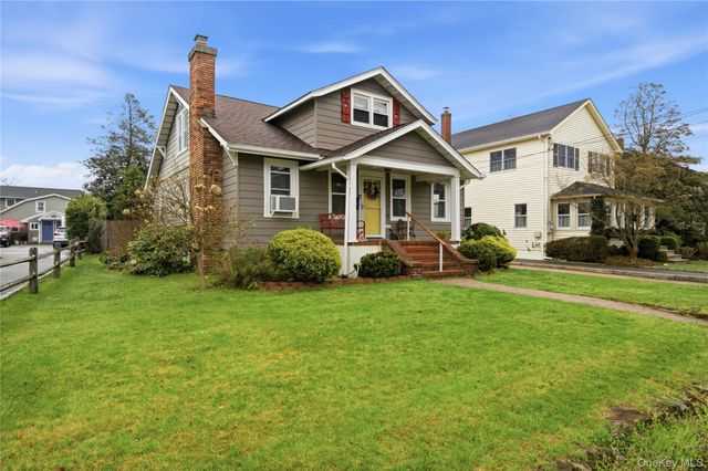 147 Church Avenue, Islip, NY 11751